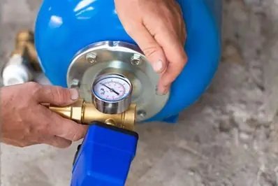 Hydro-pneumatic accumulators