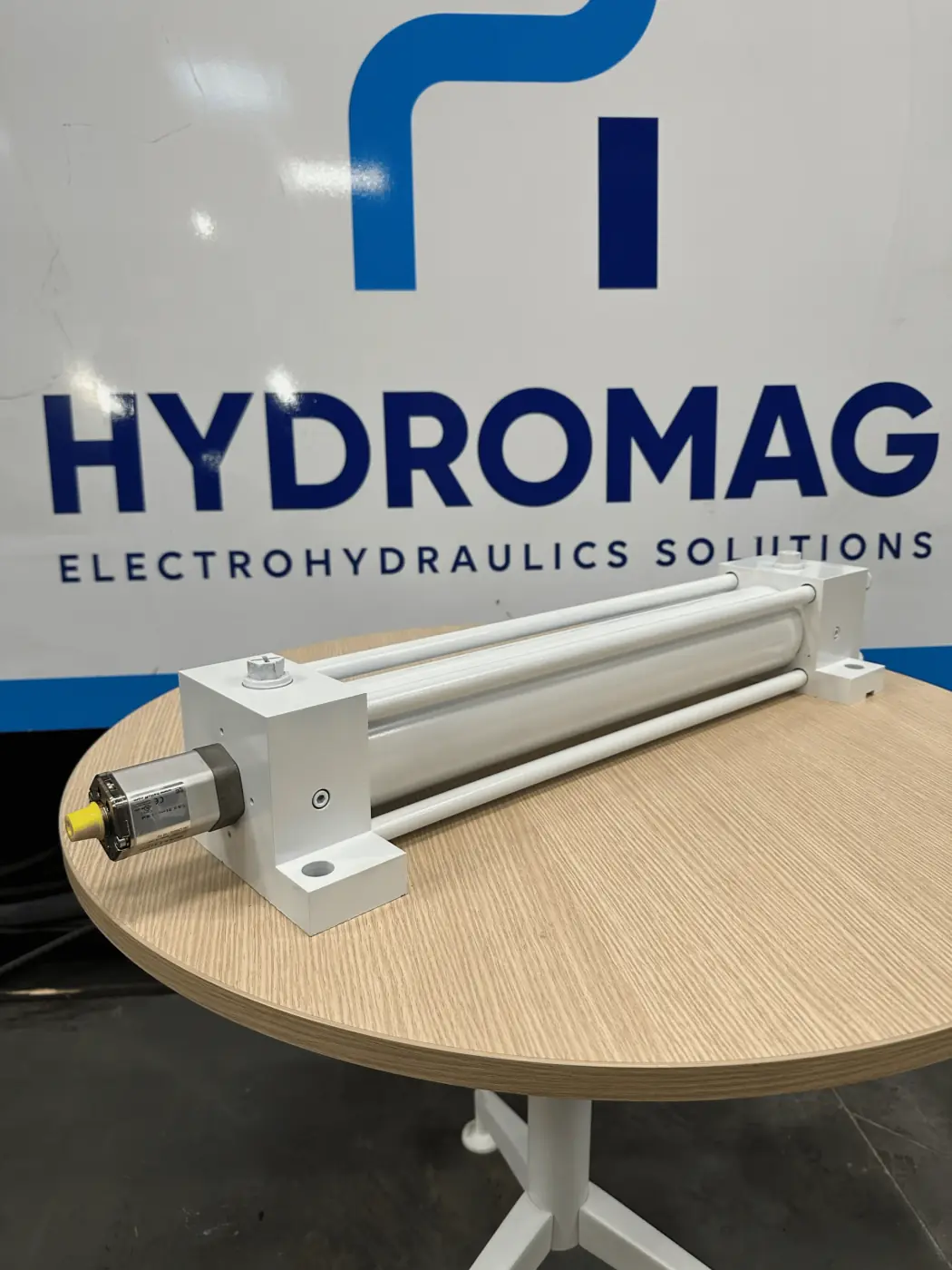 Hydraulic cylinder designed by Hydromag