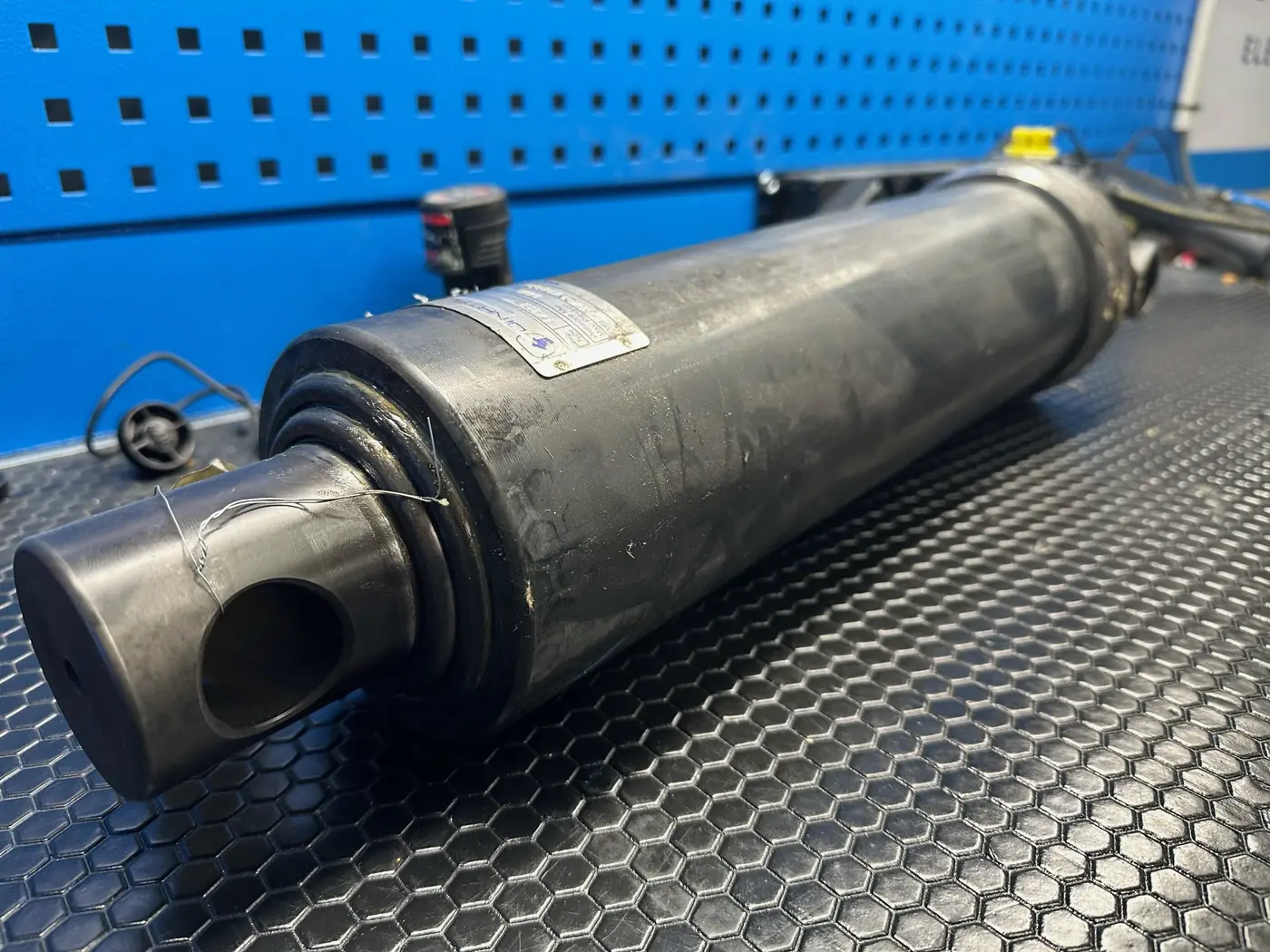 Telescopic cylinder 61/76/91