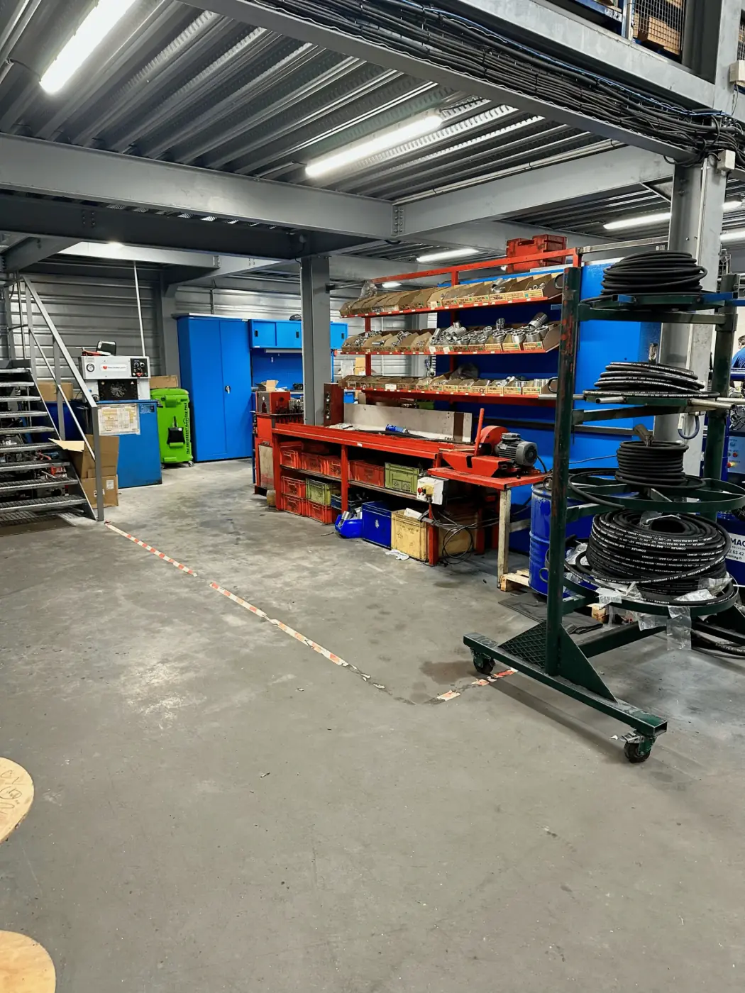 Hose assembly workshop