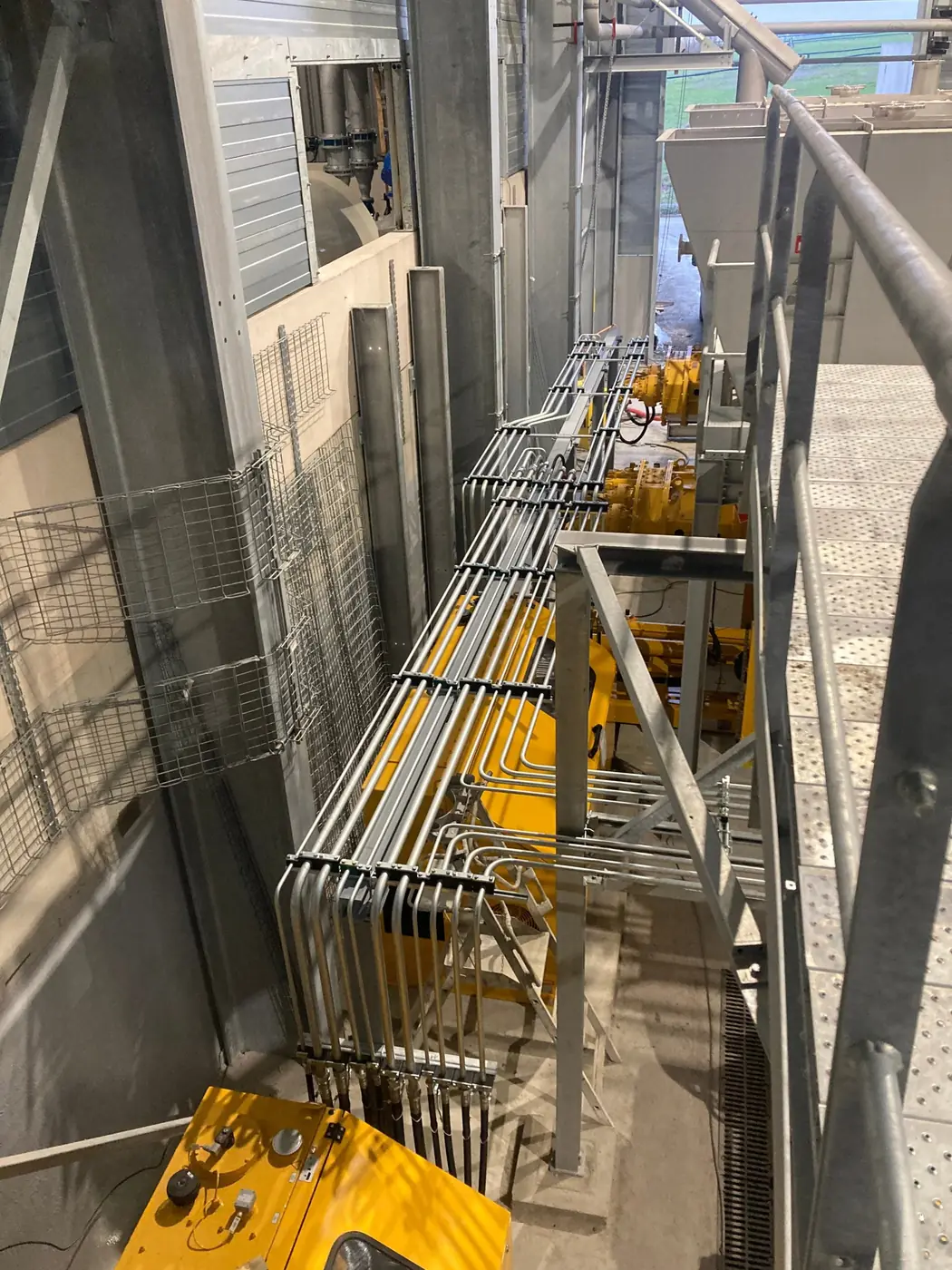 Hydraulic piping built by Hydromag